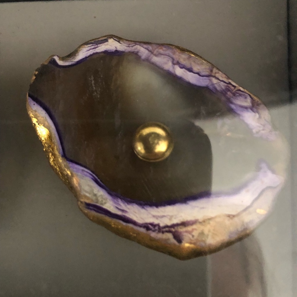 Knobs Geo Quartz Amethyst Like